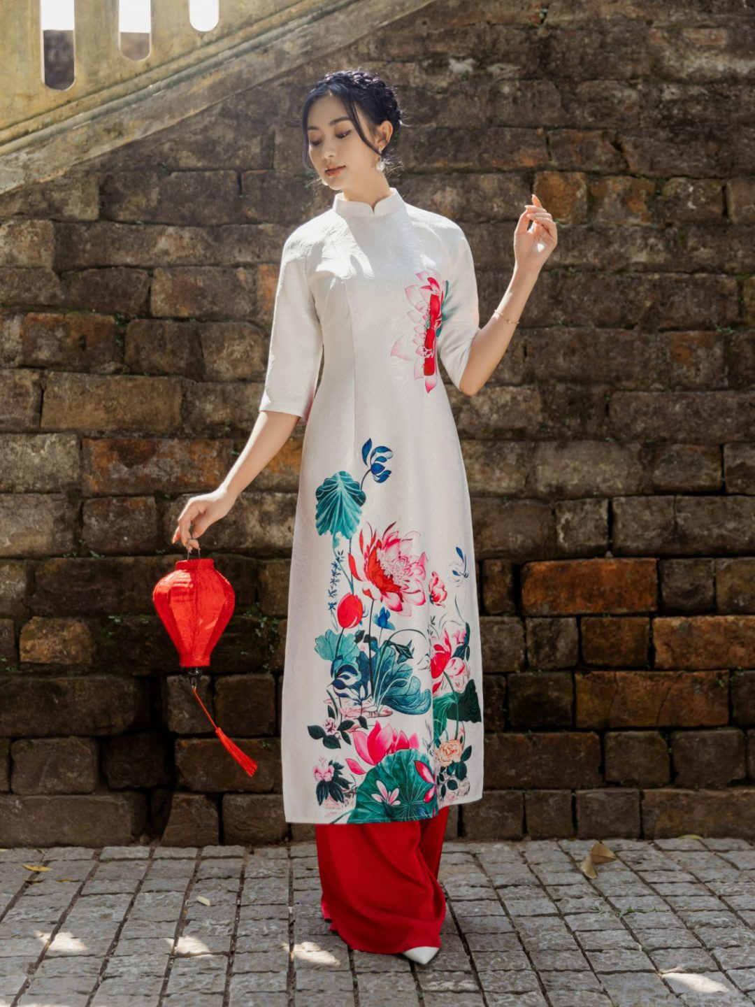 ao-dai-cach-tan-tay-lo-loa-tiet-hoa-sen-ad086-3